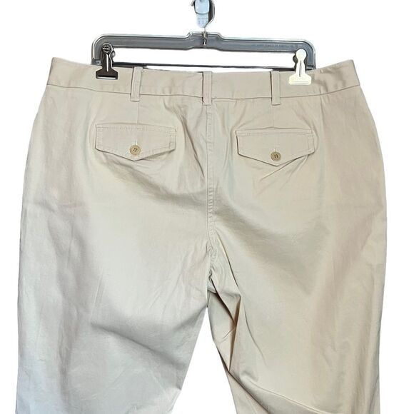 NWT! Talbot cream signature fit capri pants. Size 16WP - Picture 6 of 7